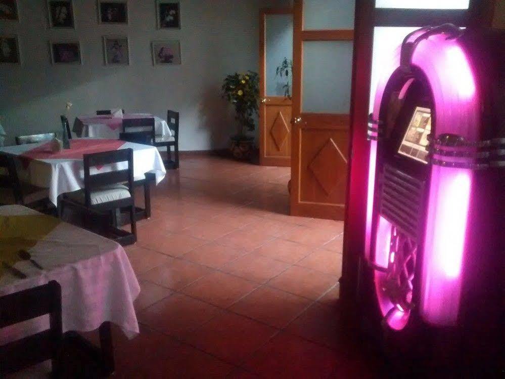 Hotel Juarez Del Centro คาลาปา ภายนอก รูปภาพ