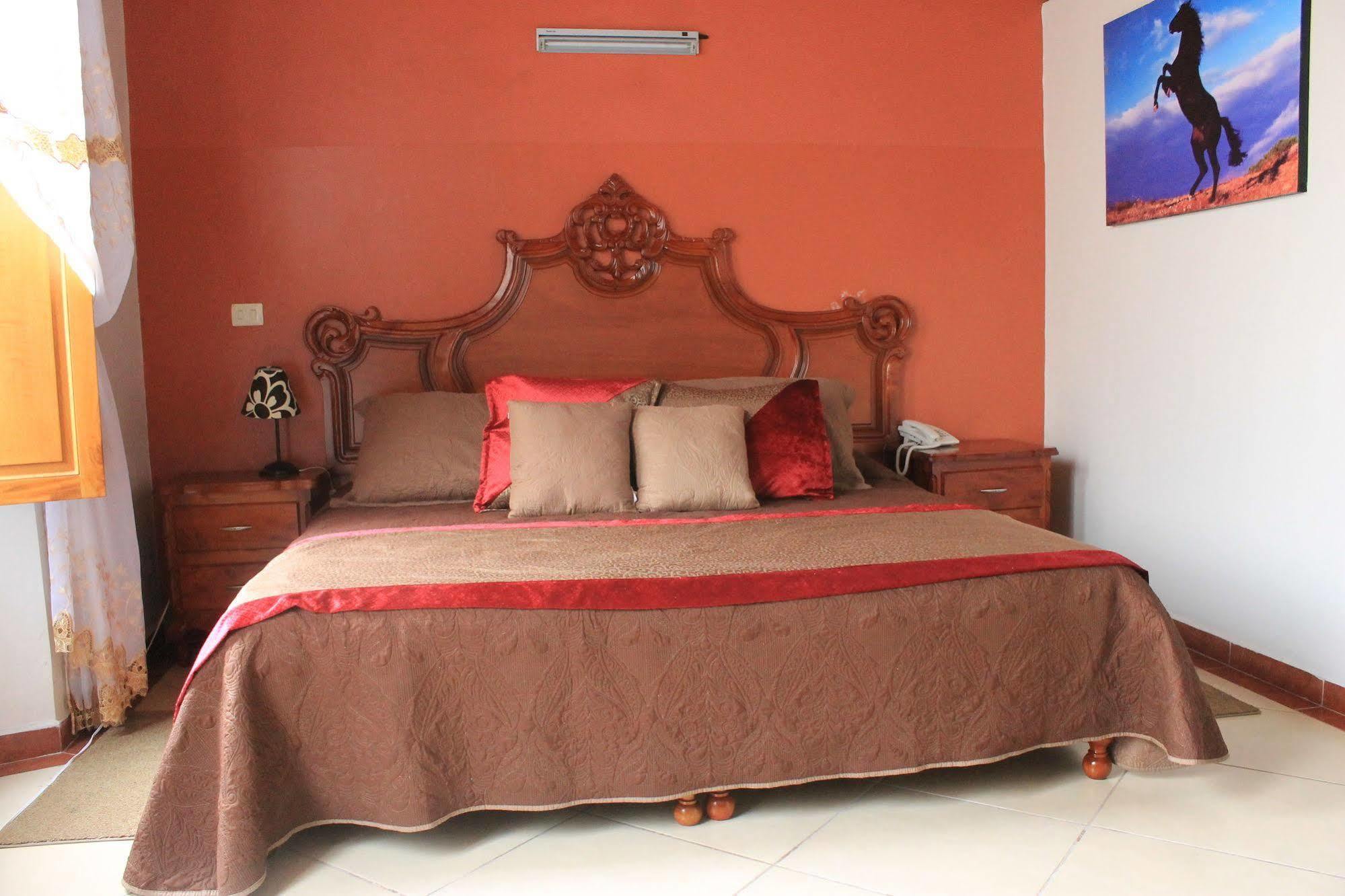 Hotel Juarez Del Centro คาลาปา ภายนอก รูปภาพ