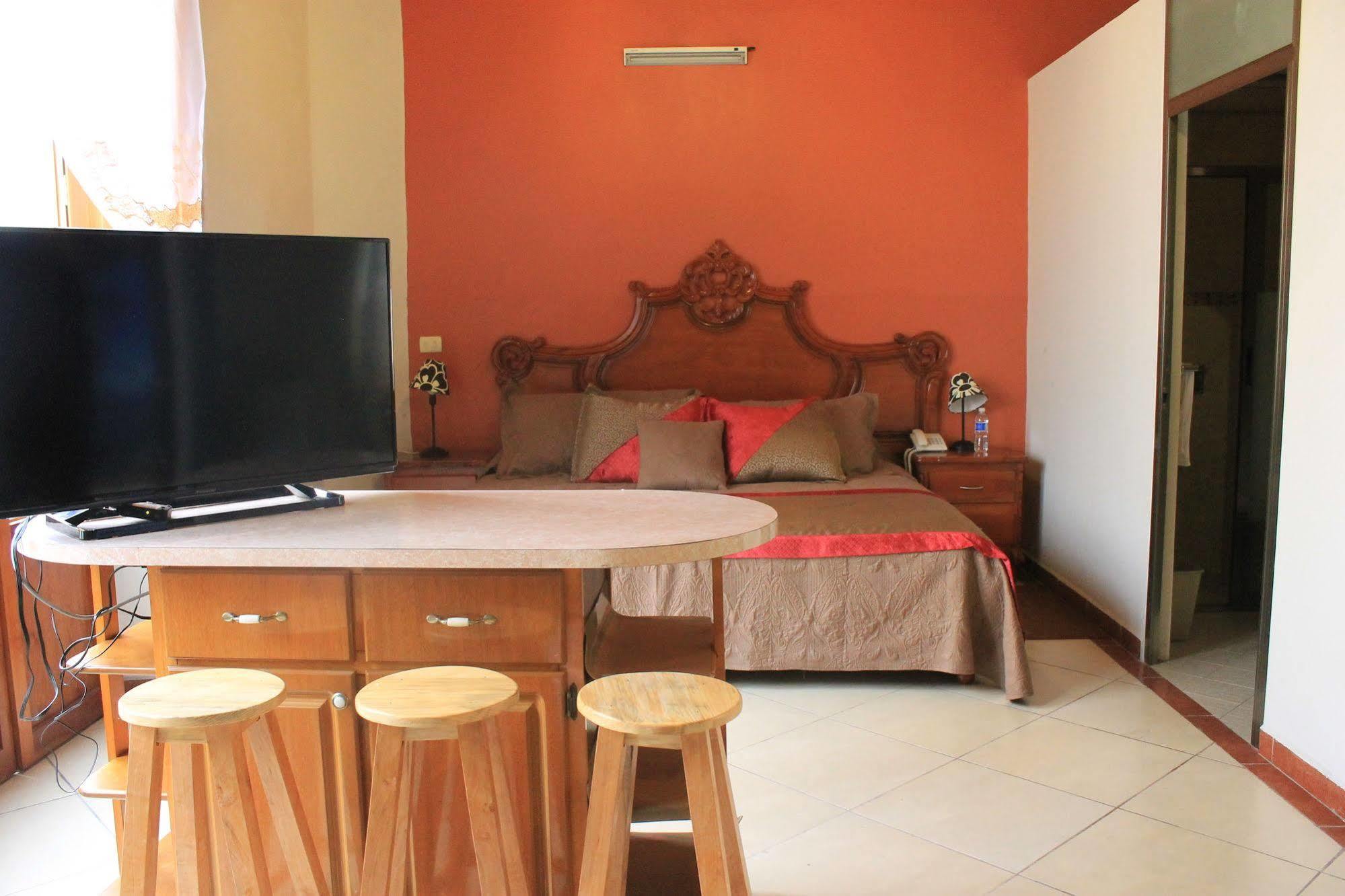 Hotel Juarez Del Centro คาลาปา ภายนอก รูปภาพ