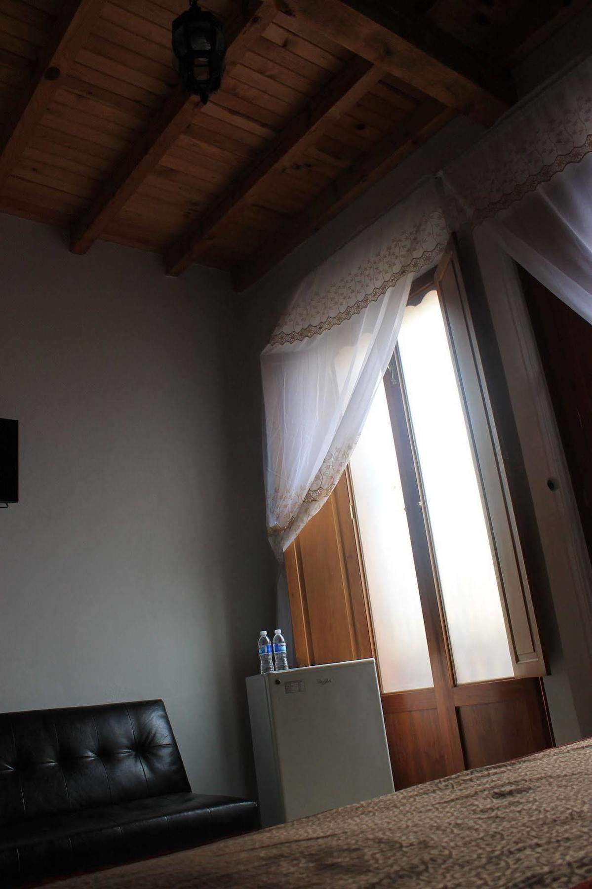 Hotel Juarez Del Centro คาลาปา ภายนอก รูปภาพ